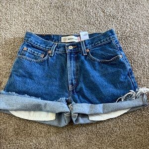 LEVIS JEAN SHORTS